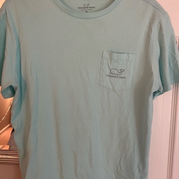 Lot of girls Vineyard vines short and long sleeve tees - Picture 5 of 6